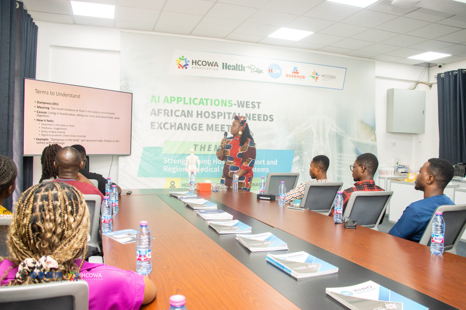 Tat Kai Wai Hong and HCOWA Collaborate to Promote Women’s Health with T.C.M Integration Training Seminar.